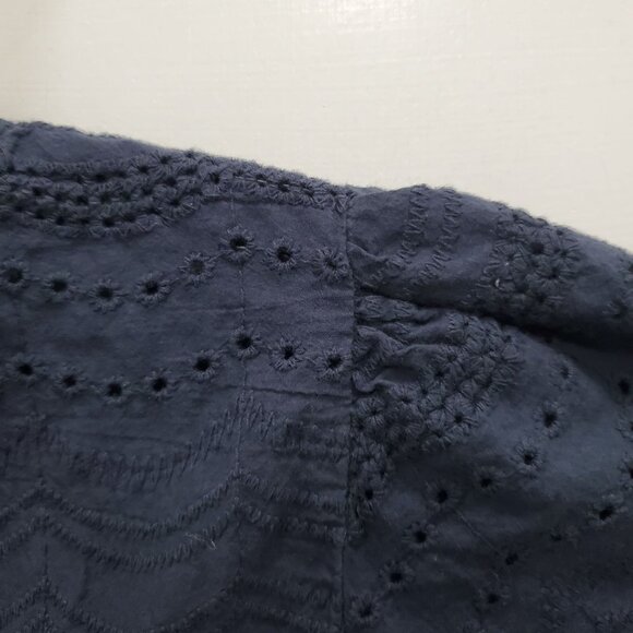 Design History Women's Navy Blue Eyelet Flutter Sleeve Preppy Academia Blouse M - Picture 2 of 6